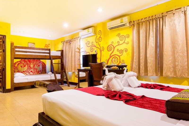 Parasol Inn Chiang Mai Old City Hotel Buitenkant foto